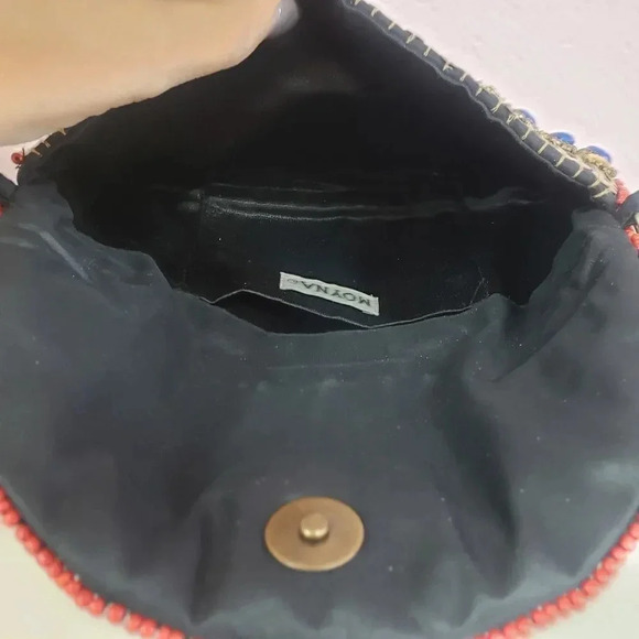 Moyna Custom Beaded/Sequin Clutch/Bag - Picture 6 of 7